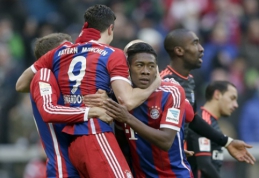 "Bayern" pelnė net aštuonis įvarčius, "Wolfsburg" įvarčių trileryje iškovojo dramatišką pergalę (VIDEO)