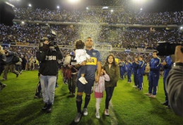 40 tūkst. "Boca" fanų kaip mesiją sutiko C.Tevezą (FOTO, VIDEO)