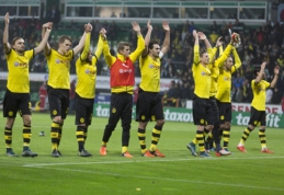 "Borussia" mažina atsilikimą nuo lyderio, "Schalke" ir toliau barsto taškus