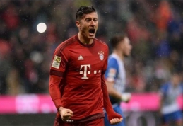 R.Lewandowskis apetitu nesiskundžia - liepė "Bayern" padvigubinti atlyginimą