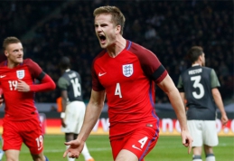 Futbolo milžinų mūšis: fantastiškai atsitiesę anglai nukovė pasaulio čempionus (VIDEO)