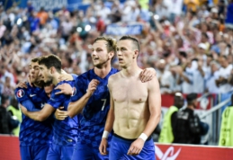 Išrinkite simbolinę "EURO 2016" grupių etapo komandą! (saugai)