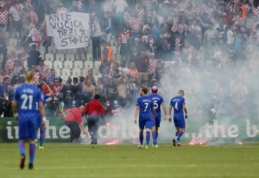 Kroatų sirgaliai planuoja naujus išpuolius, UEFA ėmėsi tyrimo