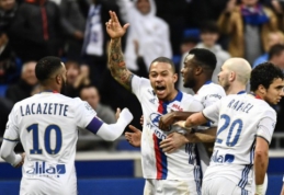 Ligue 1: M. Depay'aus šou nulėmė "Lyon" pergalę, PSG sudaužė "Marseille" (VIDEO)