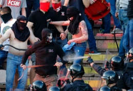 Rusijos valdininko pasiūlymas - futbolo chuliganų snukiadaužį paversti sportu