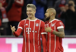 Plaukų spalvą pakeitęs R. Lewandowskis vedė "Bayern" į pergalę Vokietijoje (VIDEO)