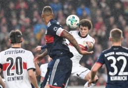 "Bayern" išsigelbėjo prieš "Stuttgart", "Borussia" iškovojo antrąją pergalę iš eilės (VIDEO)
