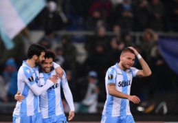 EL šešioliktfinaliai: "Lazio" ir "Milan" laimėjo, "Napoli" pritrūko įvarčio, o "Borussia" išsigelbėjo Bergame (VIDEO)