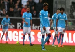 "Marseille" nepasinaudojo proga pakilti į trečią vietą, E. Cavani dublis išgelbėjo PSG nuo pralaimėjimo (VIDEO)
