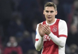 Oficialu: "Sevilla" stiprinasi jaunuoju "Ajax" gynėju