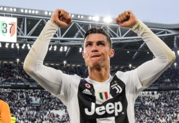 C. Ronaldo paneigė kalbas apie norą palikti "Juventus"