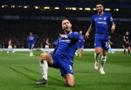 Sezono įvartį įmušęs E. Hazardas atvedė "Chelsea" į pergalę Londono derbyje