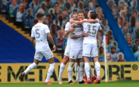 „Leeds United“ po šešiolikos metų pertraukos sugrįžta į „Premier“ lygą 