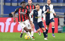„Serie A“: „Napoli“ sutriuškino „Crotone“, „AC Milan“ turėjo vargo prieš „Sampdoria“ 