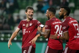 Nukeltose Vokietijos taurės rungtynėse „Bayern“ varžovams atseikėjo dviženklį įvarčių skaičių