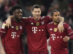 „Bayern“ turėjo vargo su Bundeslygos išsišokėliais