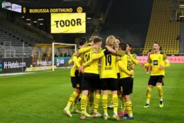 Dortmundas įgauna formą: namuose „Borussia“ pervažiavo lentelės kaimynus