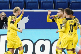 Dortmundo „Borussia“ išvykoje palaužė „Hoffenheim“ futbolininkus