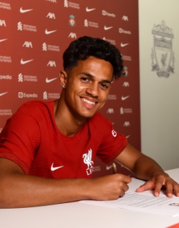 Oficialu: F. Carvalho tapo „Liverpool“ komandos žaidėju