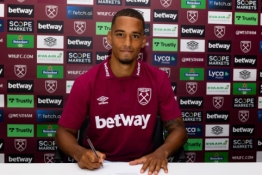 Oficialu: „West Ham“ įsigijo PSG centro gynėją