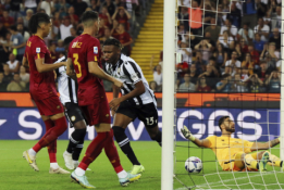 Sensacija: „Udinese“ sutriuškino „Roma“ ekipos futbolininkus