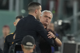 J. Mourinho išvarymu pažymėtose rungtynėse „Roma“ namuose krito prieš „Atalanta“ 