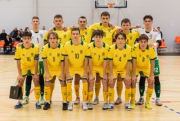U19 futsal rinktinė nenusileido Estijos ekipai