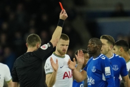 Liverpulyje „Everton“ ir „Tottenham“ pasidalino po tašką bei po raudoną kortelę
