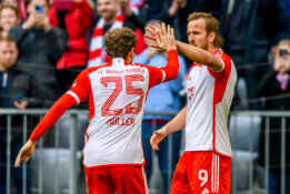 Vokietijoje  – H. Kane'o „hat-trickas“ ir triuškinama „Bayern“ pergalė