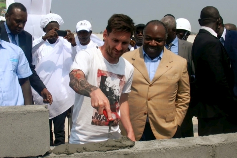 L.Messi laiko nešvaisto: už plytos įmūrijimą Gabone susižėrė 3,5 mln. eurų (FOTO)