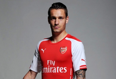 Oficialu: "Arsenal" klubas stiprinasi prancūzu M.Debuchy, "Newcastle" surado pamainą