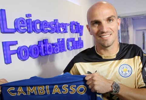 Veteranas E.Cambiasso žais "Leicester City" klube