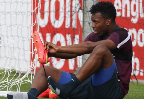 "Liverpool" klubui D.Sturridge'o sugrįžimo dar teks palaukti