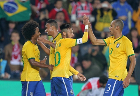 Draugiškose rungtynėse - brazilų pergalė ir olandų pralaimėjimas Meksikai (FOTO, VIDEO)