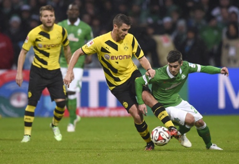 Vokietijoje - eilinė "Borussia" nesėkmė ir favoritų kluptelėjimai