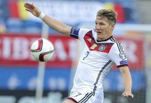 "Bayern" neprieštarautų išmainyti B.Schweinsteigerį į A.Di Maria
