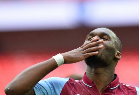 Liepos 16 d. transferai ir gandai: "Man United" įsigis C. Benteke, "Real" taikinių sąraše - D. Ospina