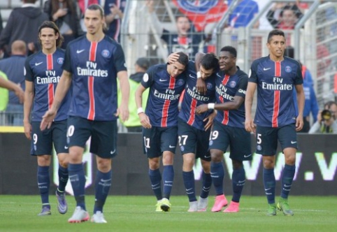 PSG sutriuškino "Nantes", o "Lyon" netikėtai nusileido "Bordeaux"
