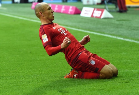 A.Robbenas grįžimą po traumos pažymėjo įvarčiu, o "Bayern" iškovojo eilinę pergalę (VIDEO)