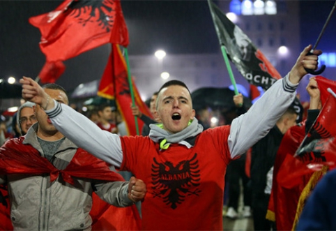Albanijos ir Rumunijos futbolininkai - Europos čempionate (VIDEO)