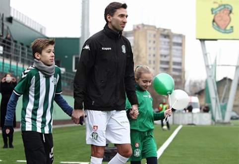 Pergalę iškovojęs "Žalgiris" išlydėjo D.Šemberą į užtarnautą poilsį (VIDEO)