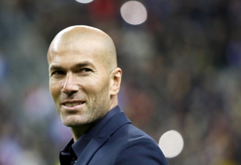 Z. Zidane'as planuoja po sezono susikrauti lagaminus