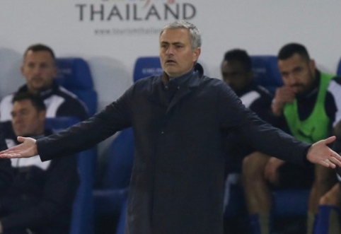 Ar J. Mourinho turėtų likti prie "Chelsea" vairo? (apklausa)