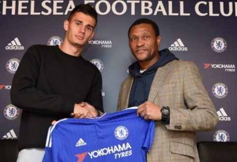 Oficialu: "Chelsea" klubą papildė 20-metis M. Miazga