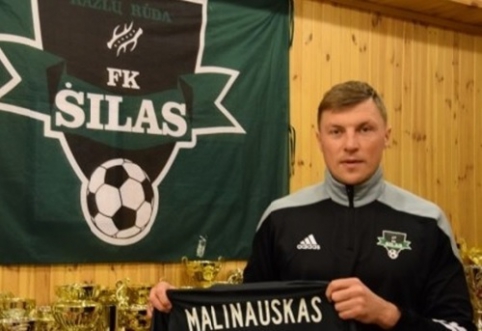 Mindaugas Malinauskas rungtyniaus Kazlų Rūdos FK "Šilo" komandoje 