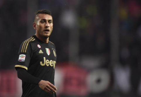 "Juventus" pratęsė sutartis su R. Pereyra ir S. Padoinu