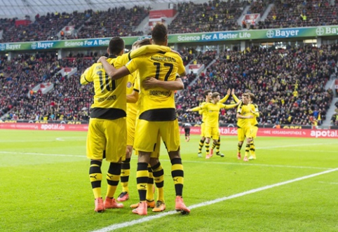 "Bundesliga": "Borussia" po atkaklios kovos palaužė "Bayer" (VIDEO)