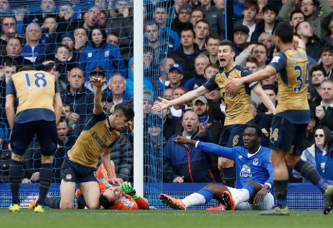 "Arsenal" privertė sudėti ginklus "Everton" ekipą (VIDEO)