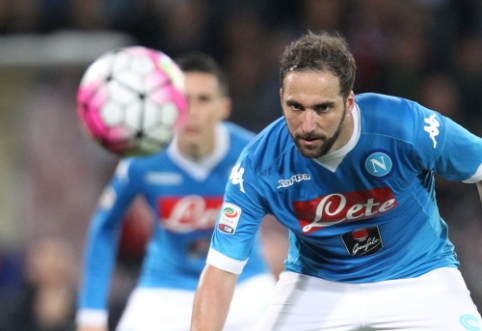 "Napoli" sidabrą vainikavo G. Higuaino įvarčių rekordas, "Milan" finišuos septintas (VIDEO)