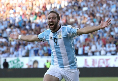 G. Higuainas nori keltis į "Juventus"